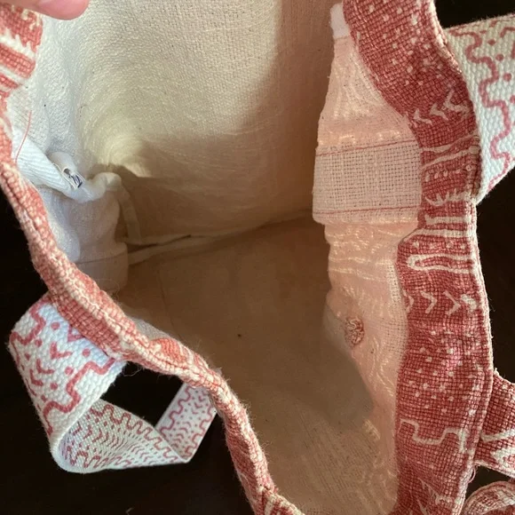 Roxy pink tote bag, with long strap. - Picture 4 of 5